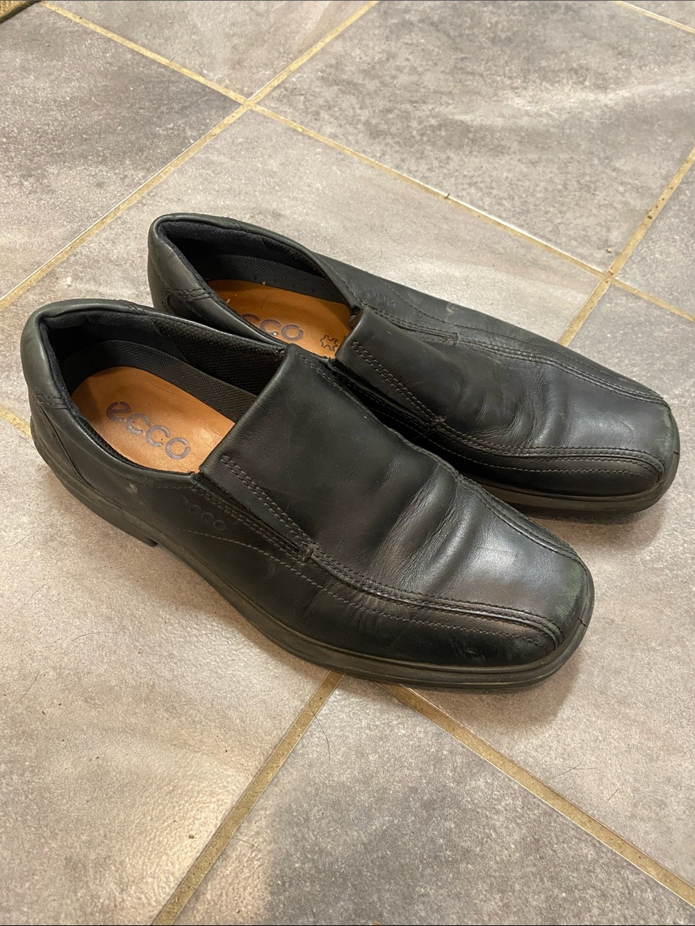 ECCO Men's Black Leather Slip-On Loafers